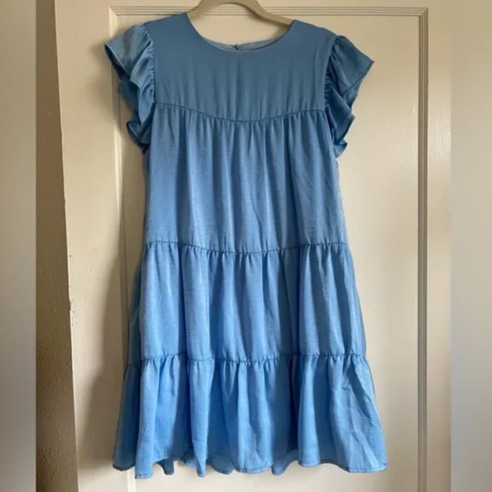 .Altar’d State  Light Blue Baby doll Flutter Sleeve Tiered Dress Size L
